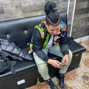 Meet your Posher, Amaury